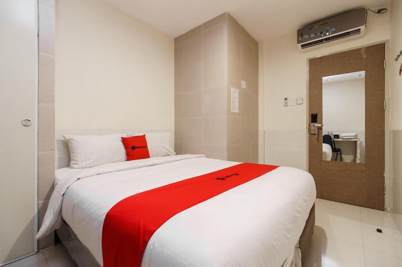 Permata Inn Medan Exterior photo